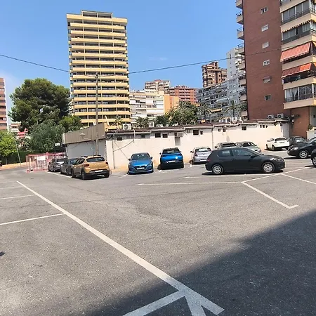 Kalifornia Piscina, Terraza, Parking Y Wifi Rapido * 貝尼多姆