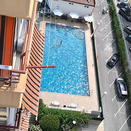 Kalifornia Piscina, Terraza, Parking Y Wifi Rapido 公寓 貝尼多姆
