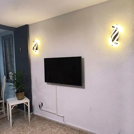 Kalifornia Playa Piscina, Terraza Privada Y Parking Gratis Daire