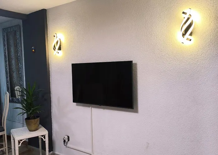 Kalifornia Playa Piscina, Terraza Privada Y Parking Gratis Appartement